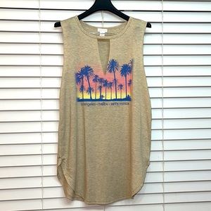 Wild Pearl LA cut out sleeveless top size M